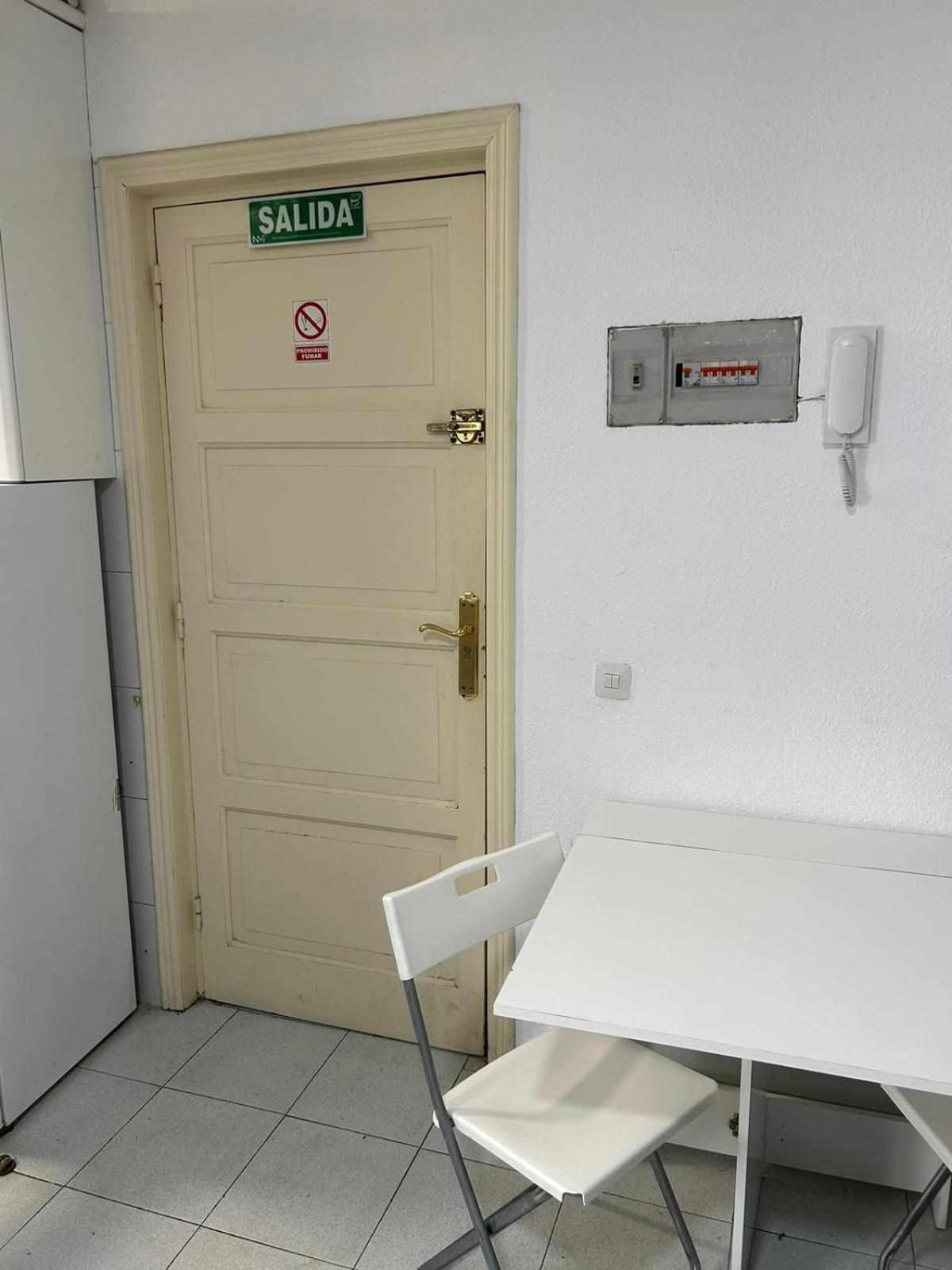 Estudio En Plaza Callao Madrid Kültér fotó